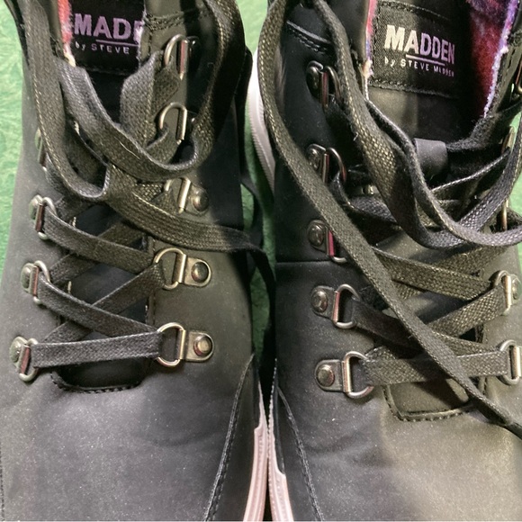 STEVE MADDEN BLACK HIGH TOPS MENS SIZE 10 - Picture 5 of 8